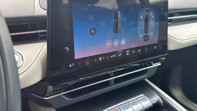 2025 Lincoln Nautilus Hybrid Premiere
