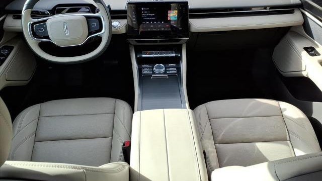 2025 Lincoln Nautilus Hybrid Premiere