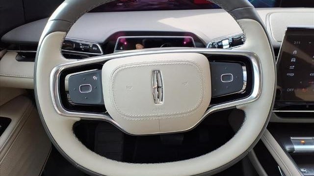 2025 Lincoln Nautilus Hybrid Premiere