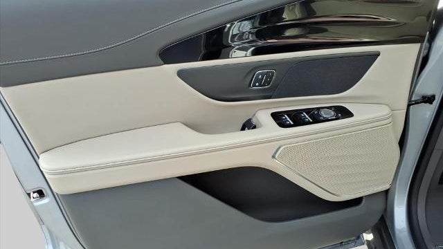 2025 Lincoln Nautilus Hybrid Premiere