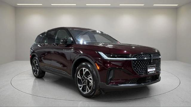 2025 Lincoln Nautilus - $48,995