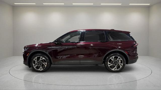 2025 Lincoln Nautilus - $48,995