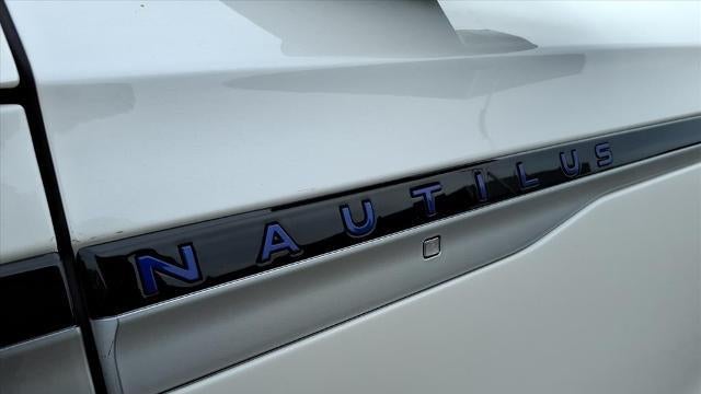 2024 Lincoln Nautilus Hybrid Premiere