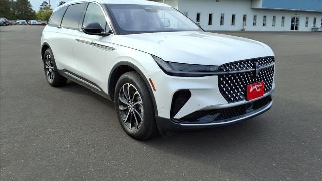 2024 Lincoln Nautilus Hybrid Premiere