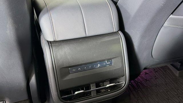 2025 Lincoln Nautilus Hybrid Premiere