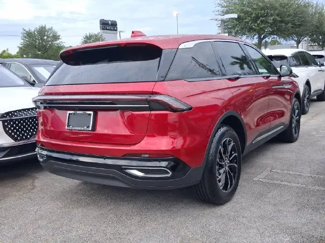 2025 Lincoln Nautilus - $44,990