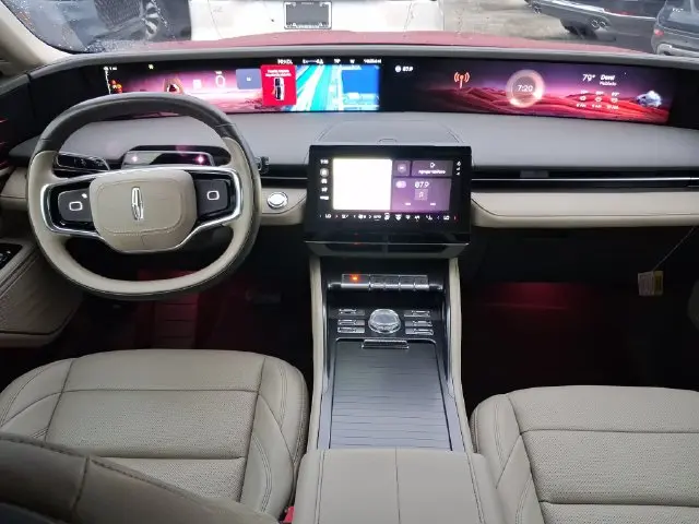 2025 Lincoln Nautilus - $44,990