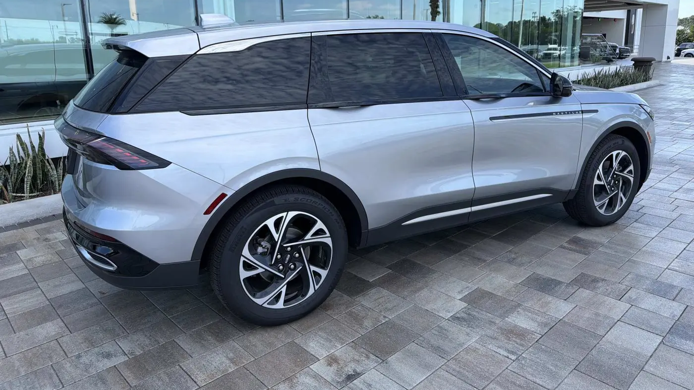 2025 Lincoln Nautilus Premiere