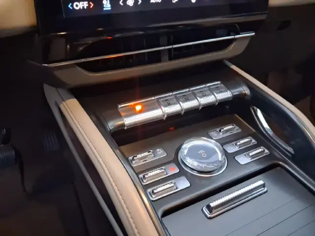 2024 Lincoln Nautilus - $39,990