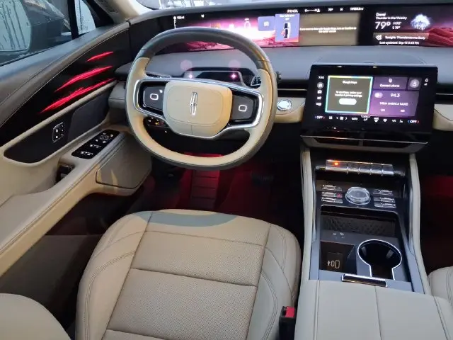2024 Lincoln Nautilus - $38,990