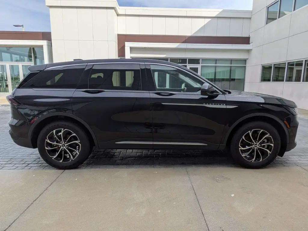 2026 Lincoln Nautilus - $54,967
