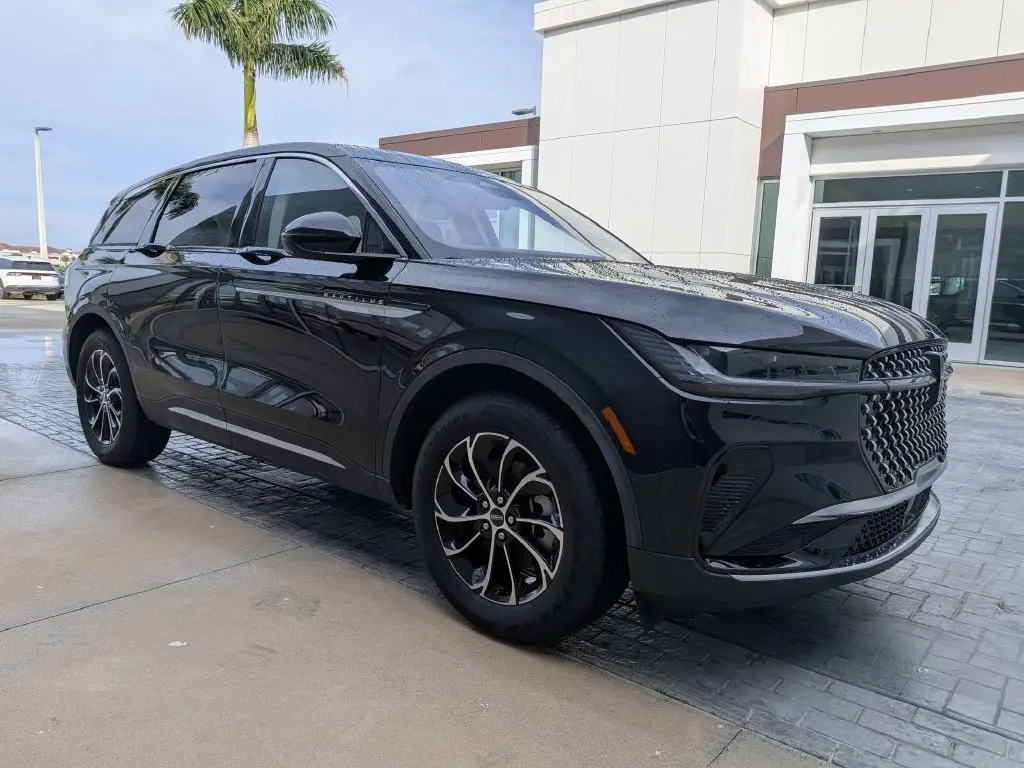 2026 Lincoln Nautilus - $54,967