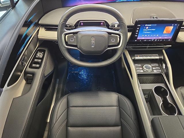 2025 Lincoln Nautilus - $53,999