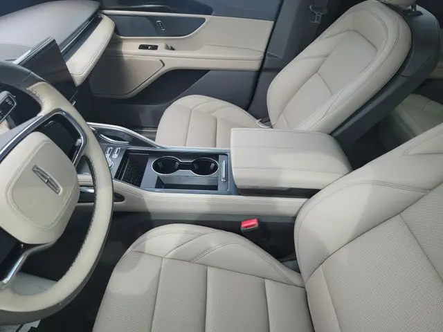 2025 Lincoln Nautilus - $46,990