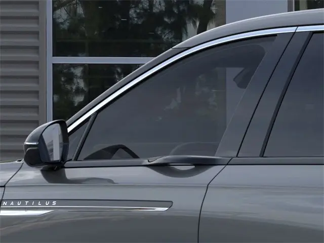 2025 Lincoln Nautilus - $43,990