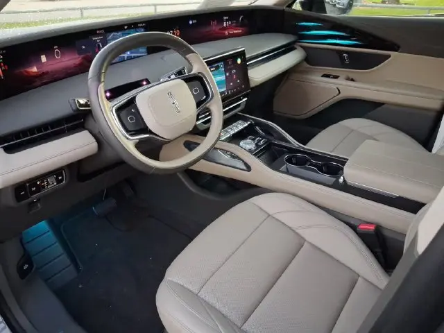 2025 Lincoln Nautilus - $43,990