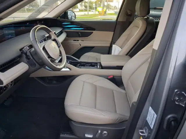2025 Lincoln Nautilus - $43,990