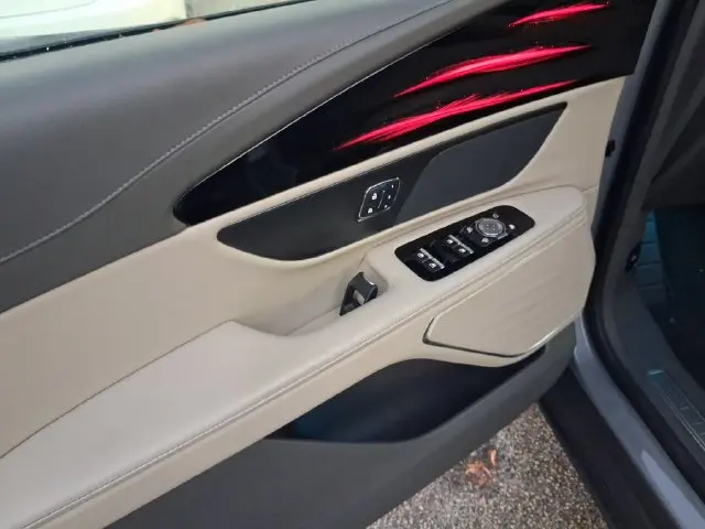 2025 Lincoln Nautilus - $43,990