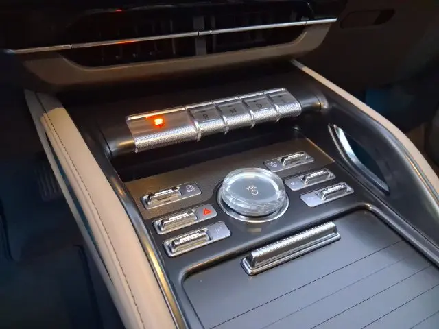 2025 Lincoln Nautilus - $44,990