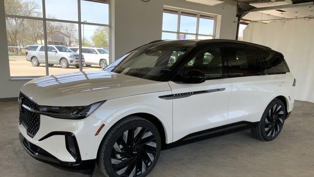2024 Lincoln Nautilus Hybrid Reserve