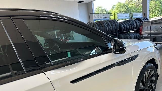 2024 Lincoln Nautilus Hybrid Reserve