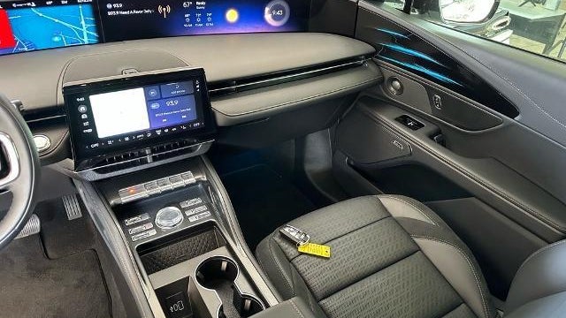2024 Lincoln Nautilus Hybrid Reserve