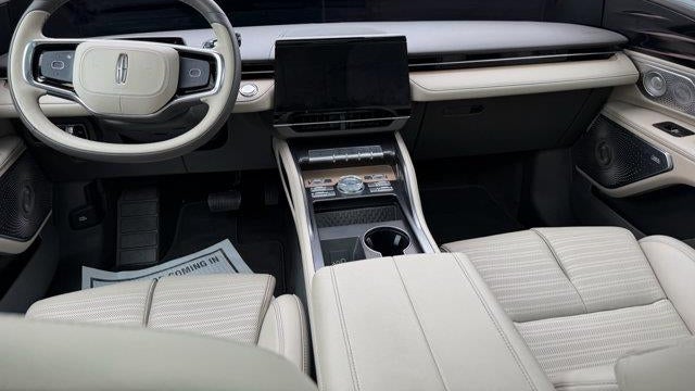 2025 Lincoln Nautilus Hybrid Reserve