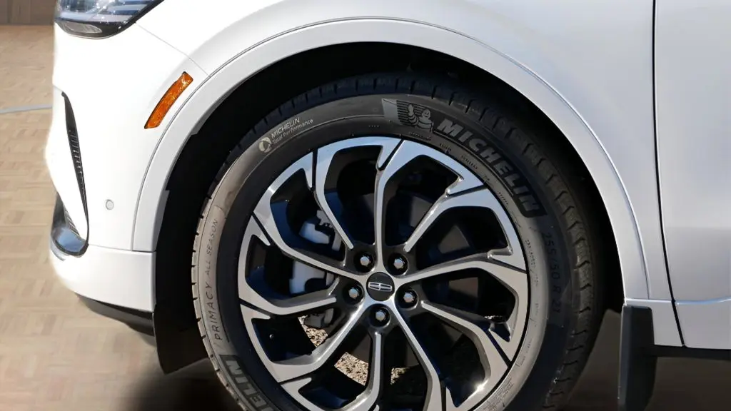 2024 Lincoln Nautilus Hybrid Reserve