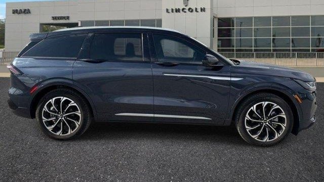 2024 Lincoln Nautilus Hybrid Reserve