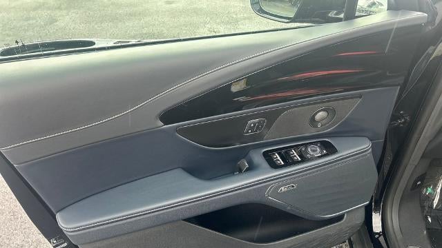 2025 Lincoln Nautilus Hybrid Reserve
