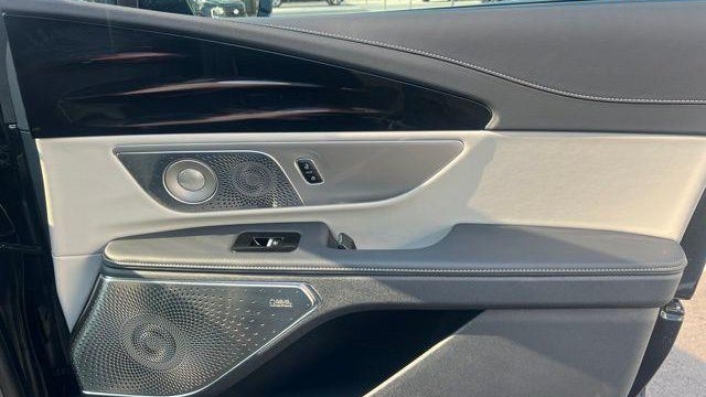 2025 Lincoln Nautilus Hybrid Reserve