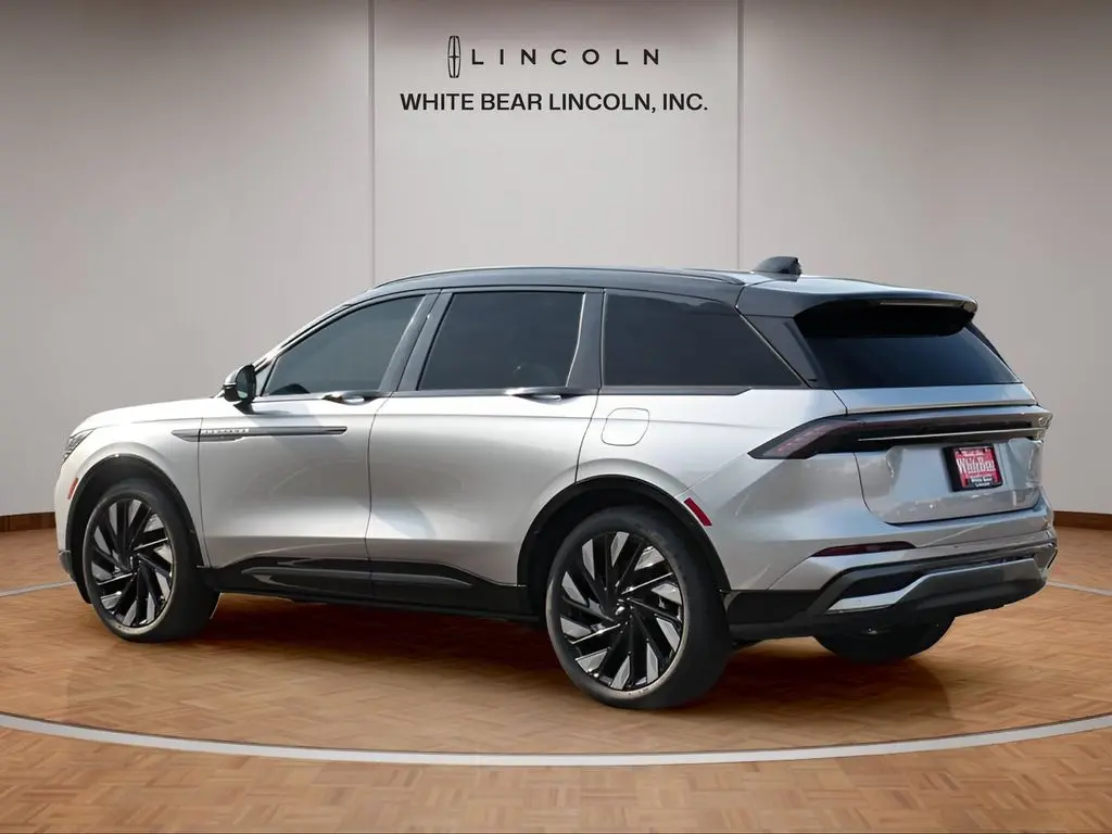2025 Lincoln Nautilus - $58,345