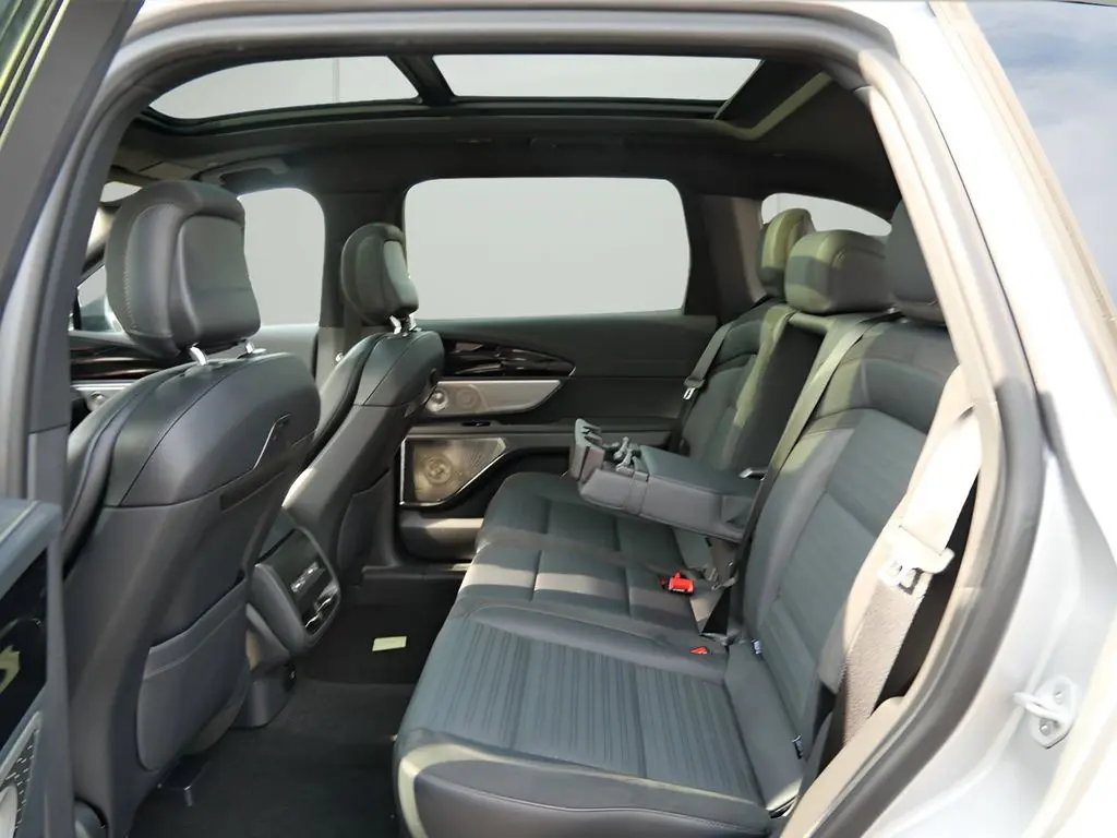 2025 Lincoln Nautilus - $58,345