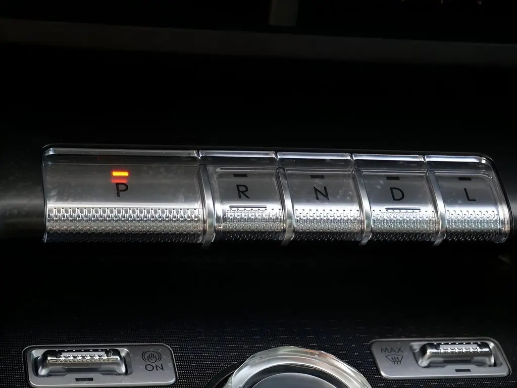 2025 Lincoln Nautilus - $58,345