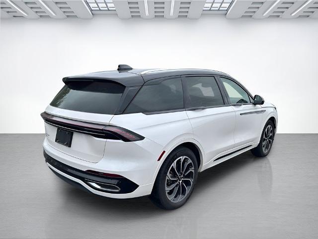 2025 Lincoln Nautilus - $55,999