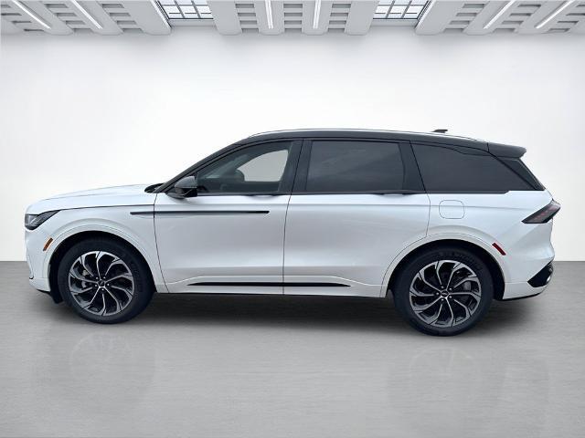 2025 Lincoln Nautilus - $55,999