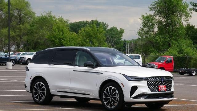 2025 Lincoln Nautilus Hybrid Reserve