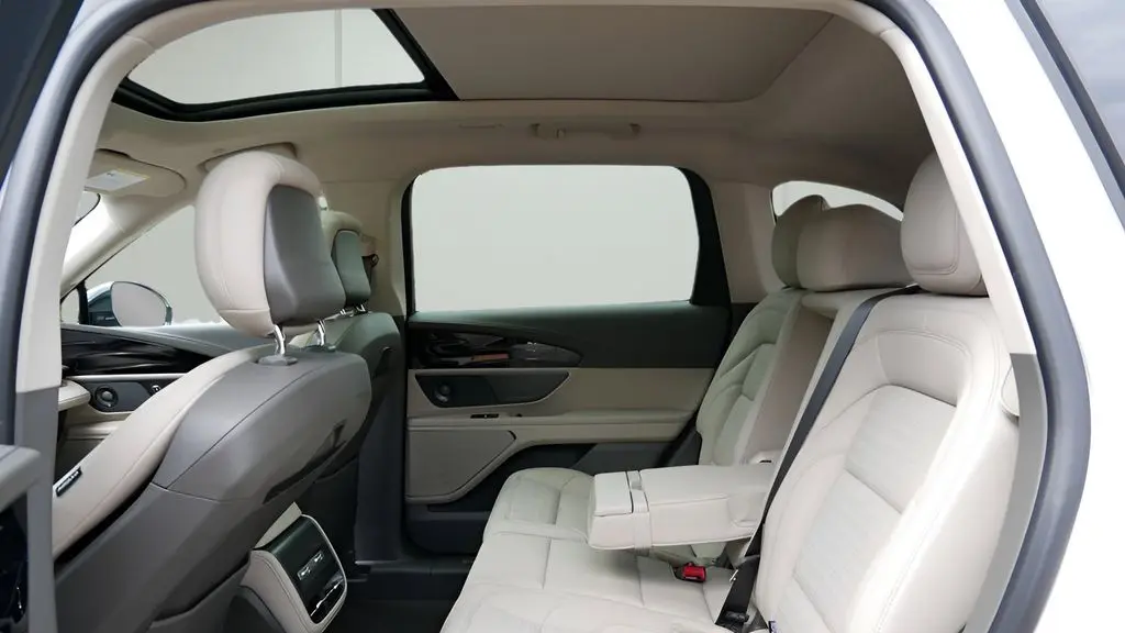2025 Lincoln Nautilus Hybrid Reserve