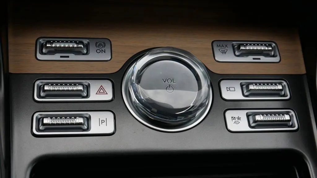 2025 Lincoln Nautilus Hybrid Reserve