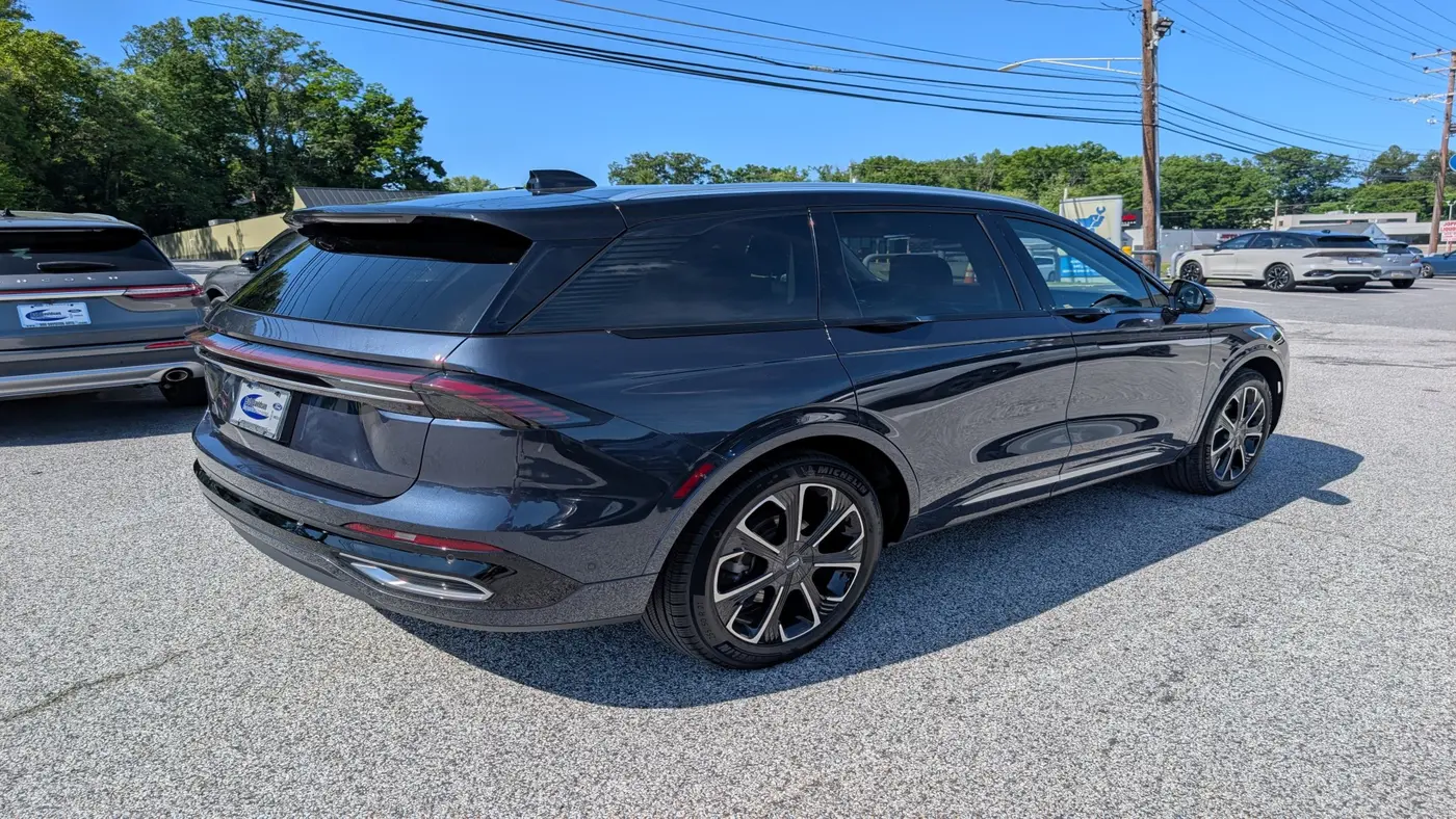 2024 Lincoln Nautilus Hybrid Reserve