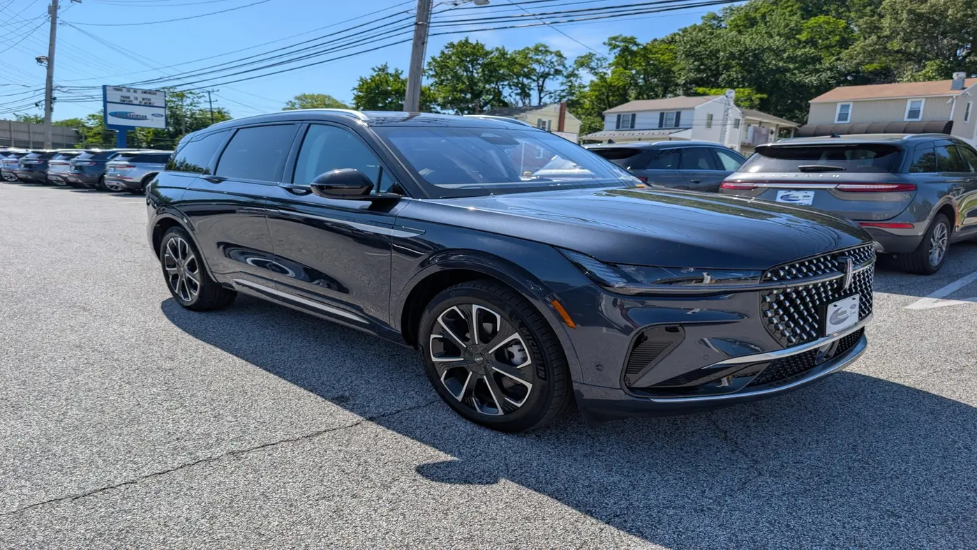 2024 Lincoln Nautilus Hybrid Reserve