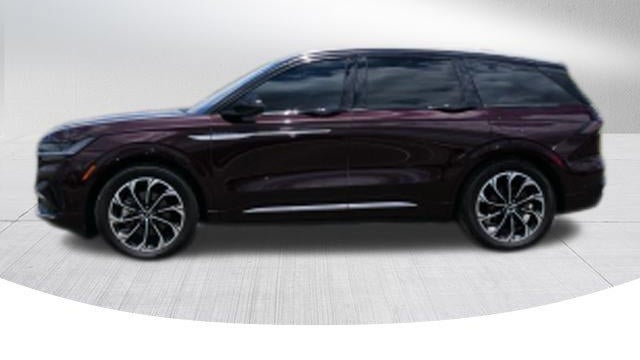 2024 Lincoln Nautilus Hybrid Reserve