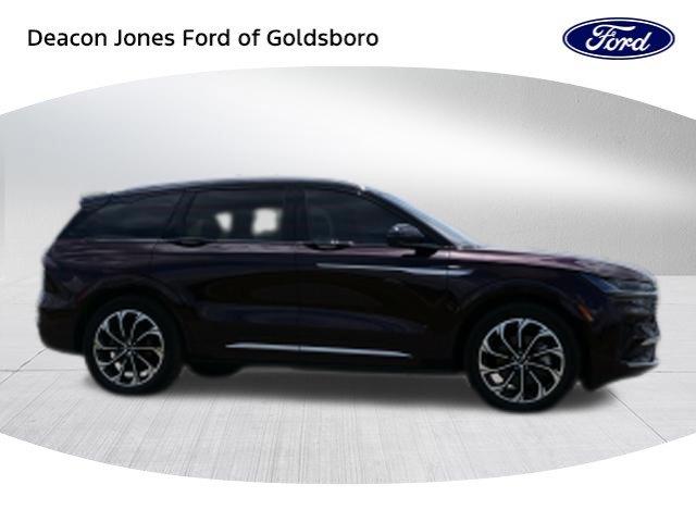 2024 Lincoln Nautilus - $37,104