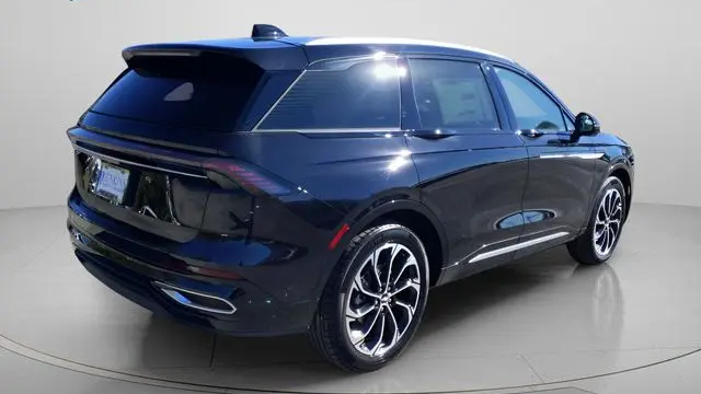 2024 Lincoln Nautilus Hybrid Reserve