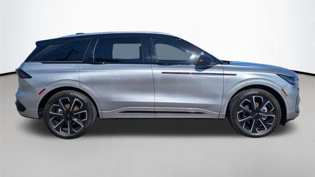 2025 Lincoln Nautilus Hybrid Reserve