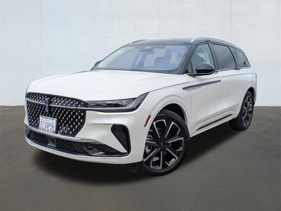 Photo of a 2025 Lincoln Nautilus Hybrid AWD Reserve 4DR SUV for sale