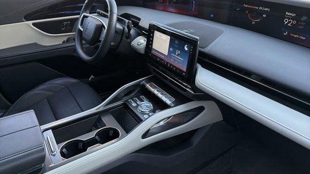 2024 Lincoln Nautilus Hybrid Reserve