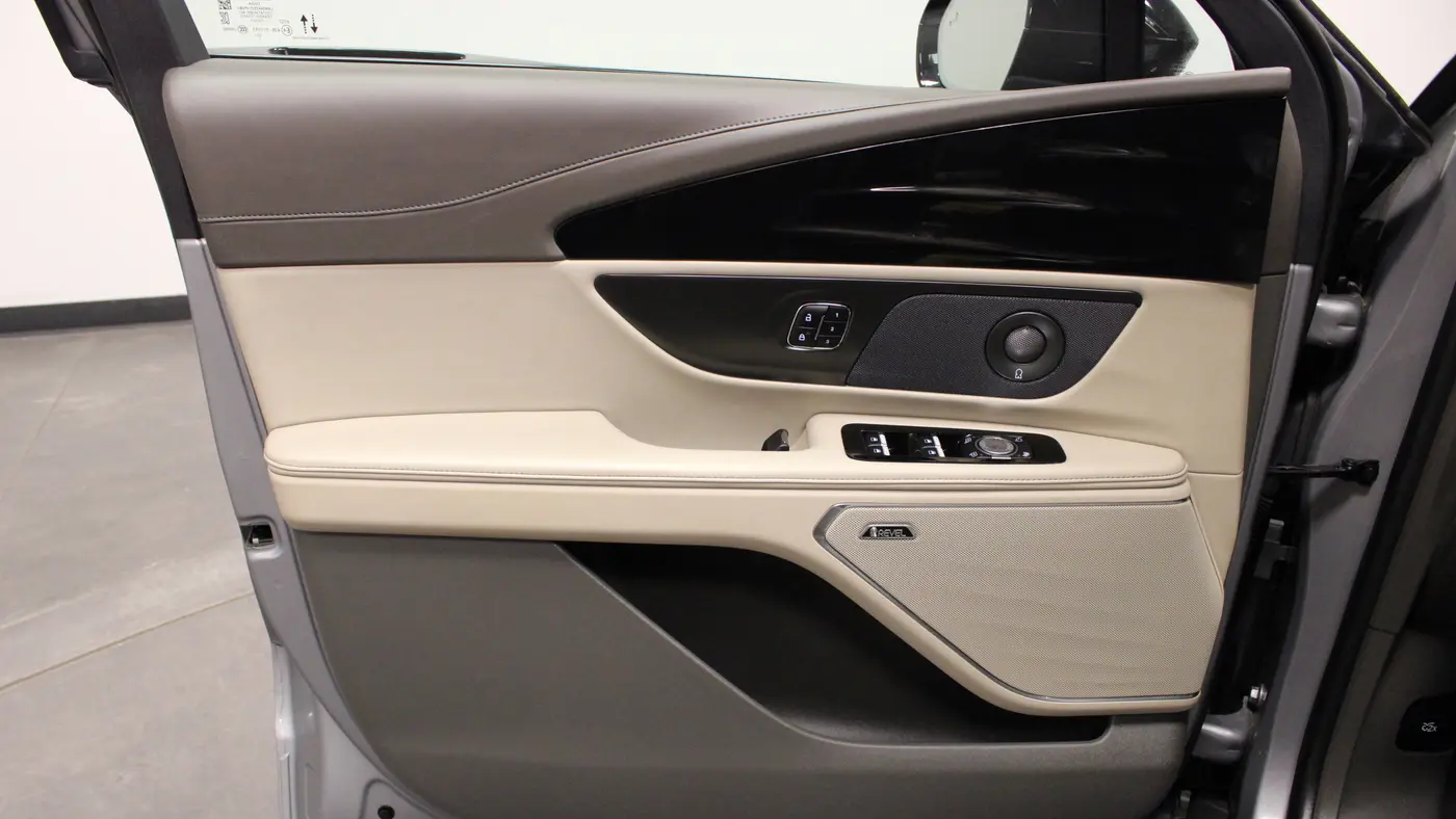 2024 Lincoln Nautilus Hybrid Reserve