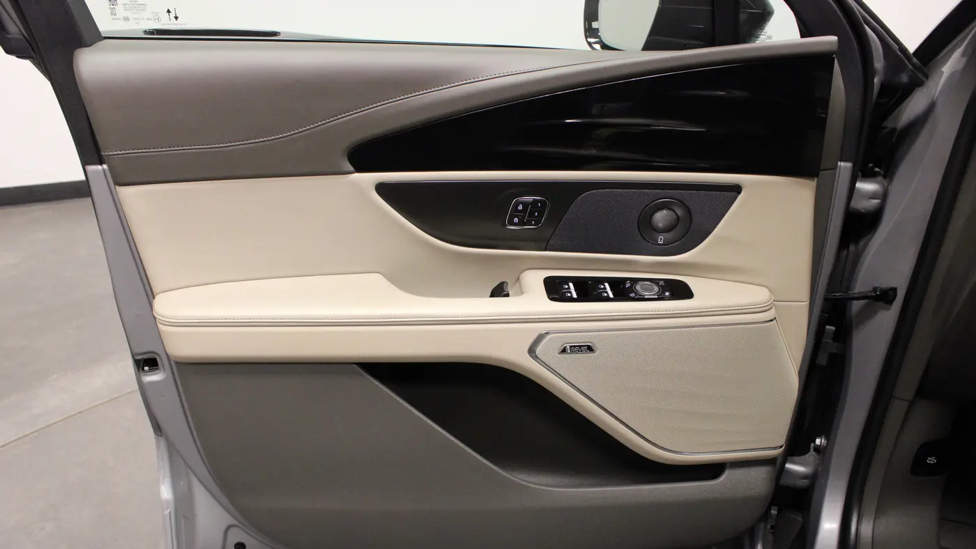 2024 Lincoln Nautilus Hybrid Reserve