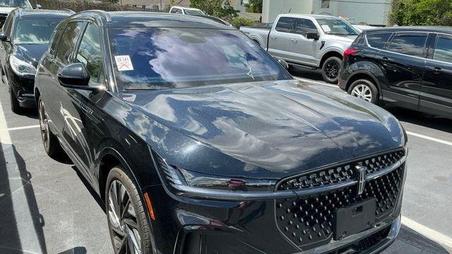 2024 Lincoln Nautilus Hybrid Reserve